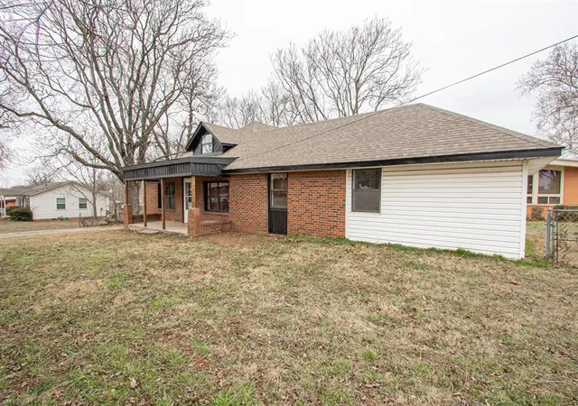 1st image of 403 W Truman Pl, Purcell, OK 73080 | MLS# 1231337