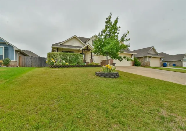 3rd image of 1305 N Storybrook Ave, Mustang, OK 73064 | MLS# 1231394