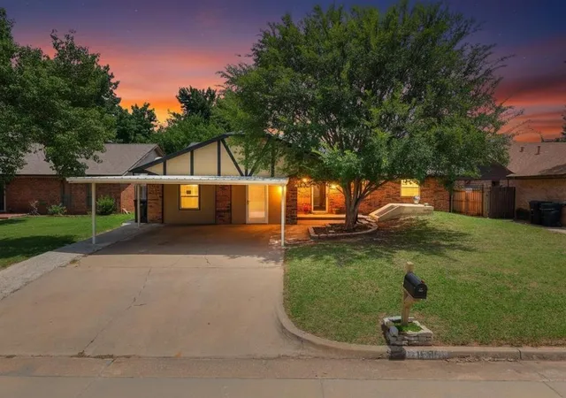 Single family home for sale at 1506 Glenwood Dr, Moore, OK 73160 | MLS# 1231401