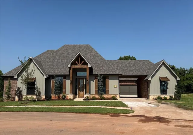 Photo 2 of Single family home for sale at 3310 Sunset Ridge Dr, Norman, OK 73071 | MLS# 1231404 | Listing updated on 2026-10-19