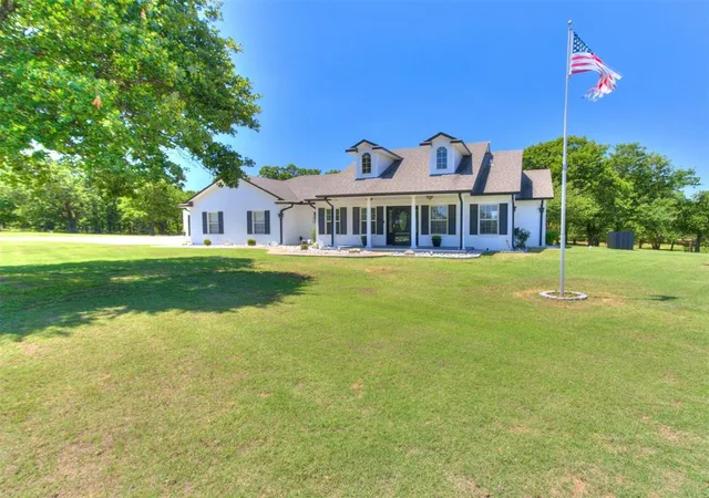 Homes for sale in Mc Loud, OK | 17656 Deer Trl, Mc Loud, OK 74851 | MLS# 1231476