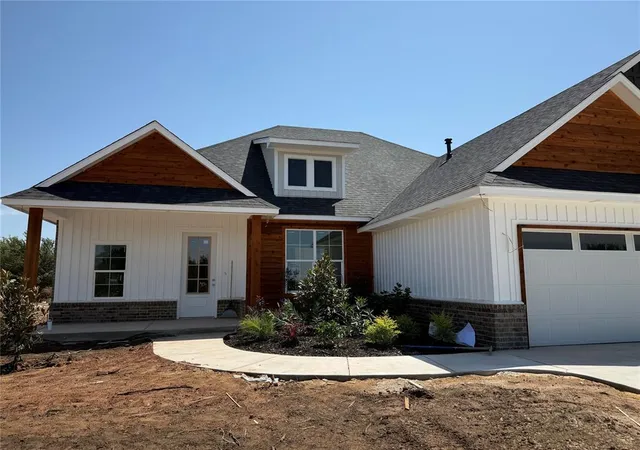 2nd image of 1900 Cattle Dr, Guthrie, OK 73044 | MLS# 1231484