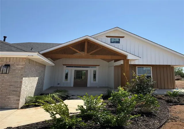 2nd image of 1878 Cattle Dr, Guthrie, OK 73044 | MLS# 1231495