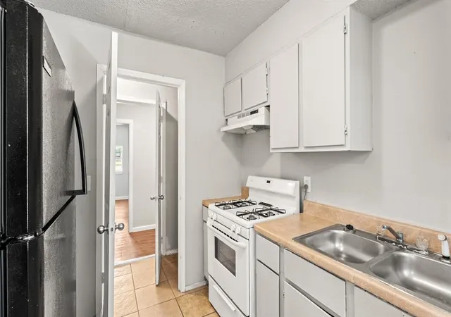 Photo 4 of Single family home for sale at 201 NW 121st Street, Oklahoma City, OK 73114 | MLS# 1231496 | Listing updated on 2026-08-19