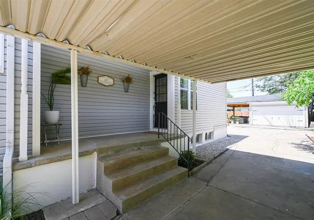 Homes for sale in Oklahoma City, OK | 2405 Nw 16 St, Oklahoma City, OK 73107 | MLS# 1231518