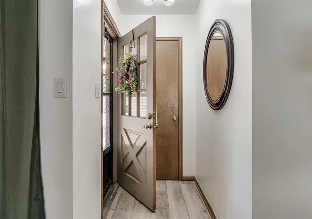 3rd image of 1109 W Peebly Dr, Oklahoma City, OK 73110 | MLS# 1231521