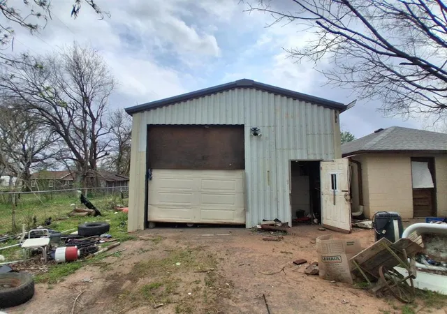 Homes for sale in Davenport, OK | 622 N Lake Ave, Davenport, OK 74026 | MLS# 1231523