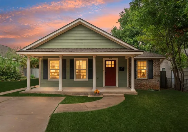 Photo 2 of Single family home for sale at 313 E Clegern Ave, Edmond, OK 73034 | MLS# 1231536 | Listing updated on 2026-09-02
