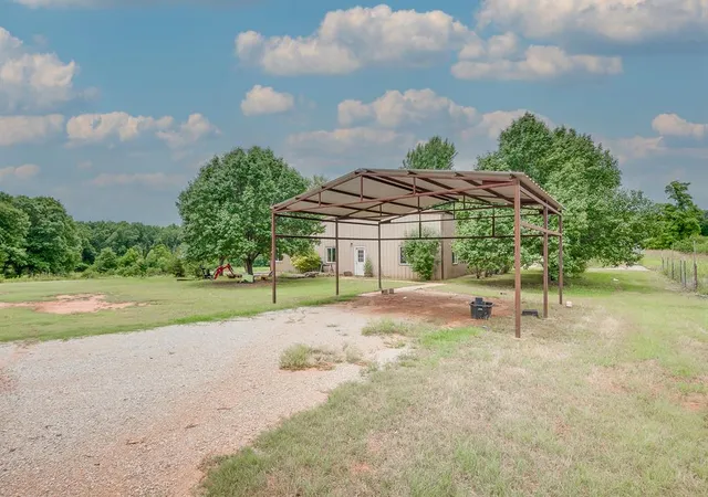 2nd image of 331743 E 1020 Rd, Harrah, OK 73045 | MLS# 1231569