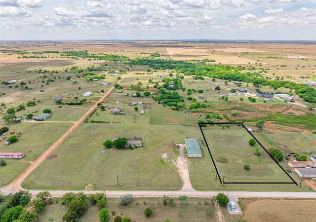 Photo 2 of Land for sale at 34 Rr 3, Kingfisher, OK 73750 | MLS# 1231588 | Listing updated on 2026-09-20