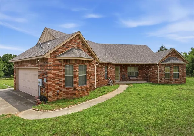 Homes for sale in Spencer, OK | 4824 Richardson Ave, Spencer, OK 73084 | MLS# 1231596