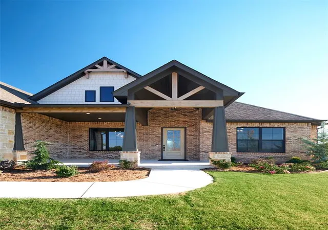 Photo 3 of Single family home for sale at 1804 Maplewood Ln, Norman, OK 73071 | MLS# 1231625 | Listing updated on 2026-09-29