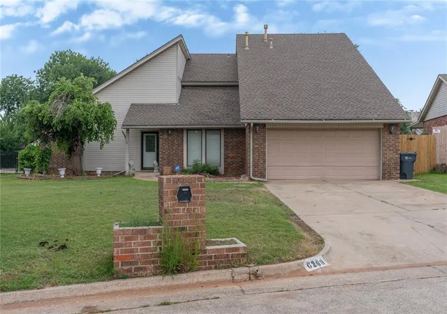 Homes for sale in Warr Acres, OK | 6209 Inland Rd, Warr Acres, OK 73132 | MLS# 1231628