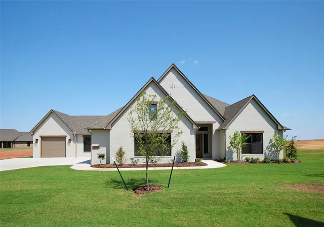 Photo 1 of Single family home for sale at 1809 Meadowview Dr, Norman, OK 73071 | MLS# 1231631 | Listing updated on 2026-09-29