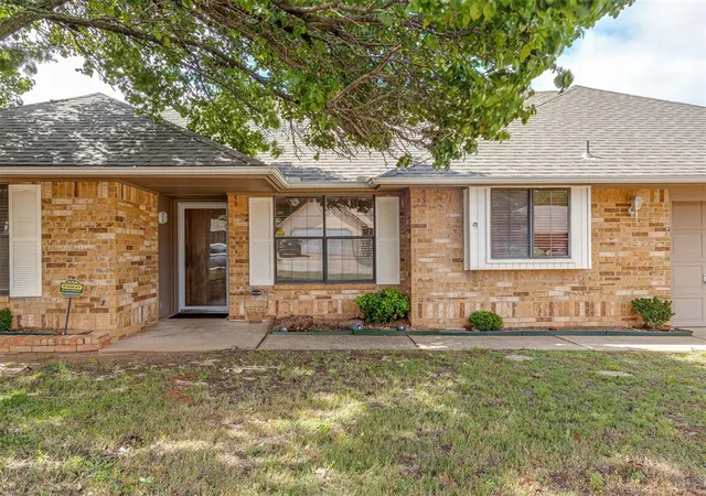 Photo 2 of Single family home for sale at 2608 Northwood Ln, Edmond, OK 73013 | MLS# 1231687 | Listing updated on 2026-06-30