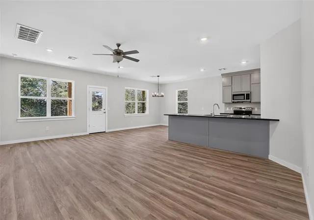 Photo 3 of Single family home for sale at 544 Cumberland Dr, Edmond, OK 73034 | MLS# 1231698 | Listing updated on 2026-09-17