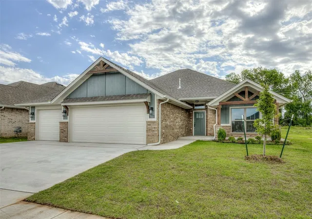 Photo 3 of Single family home for sale at 7620 Three Woods Ln, Yukon, OK 73099 | MLS# 1231719 | Listing updated on 2026-08-21