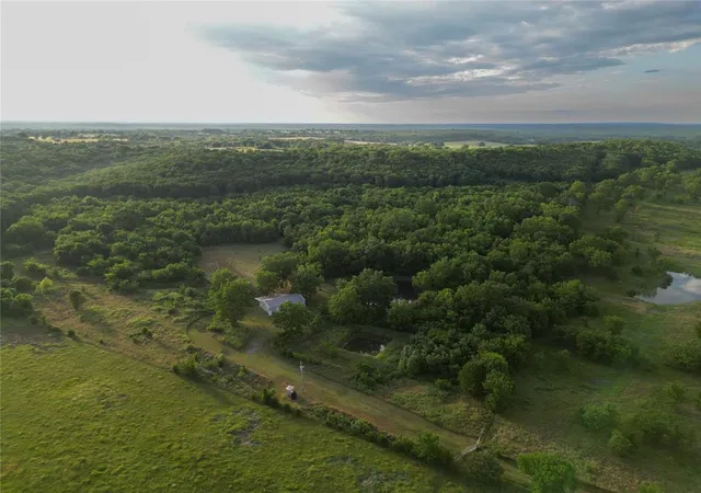 Homes for sale in Okemah, OK | 376098 E 990 Rd, Okemah, OK 74859 | MLS# 1231753