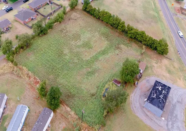 1st image of Nw Main St, Weatherford, OK 73096 | MLS# 1231786