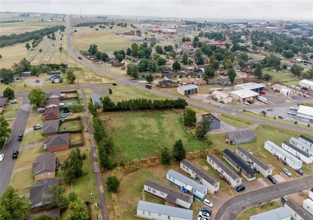 2nd image of Nw Main St, Weatherford, OK 73096 | MLS# 1231786