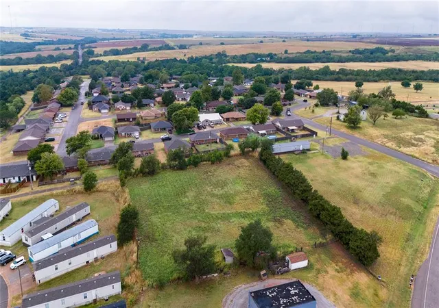 3rd image of Nw Main St, Weatherford, OK 73096 | MLS# 1231786