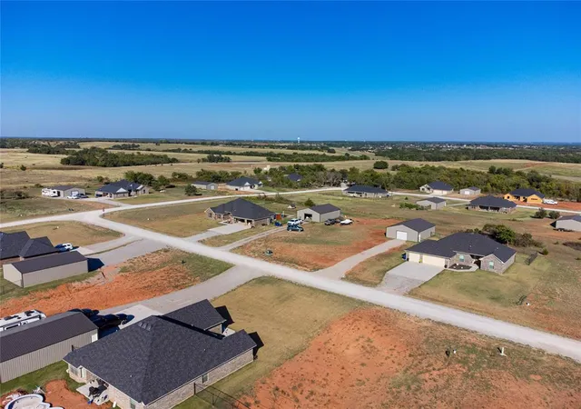 2nd image of 1985 Twin Spires Trail, Blanchard, OK 73010 | MLS# 1231789