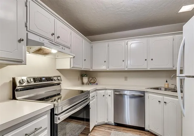 Photo 4 of Sale Pending at 521 NW 50th Street, Oklahoma City, OK 73118 | MLS# 1231798 | Listing updated on 2026-08-12