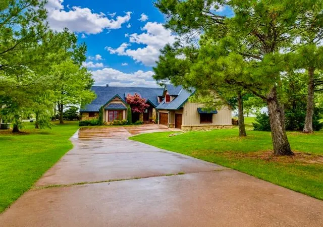 Photo 3 of Sale Pending at 166 Channel Rd, Eufaula, OK 74432 | MLS# 1231804 | Listing updated on 2026-08-05