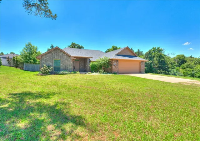 1st image of 5865 Timberland Xing, Guthrie, OK 73044 | MLS# 1231866