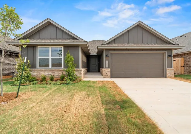 Photo 2 of Single family home for sale at 10641 Sw 18th Street, Yukon, OK 73099 | MLS# 1231876 | Listing updated on 2026-10-05
