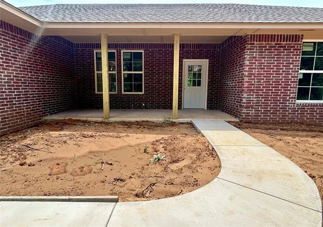 Photo 3 of Sale Pending at 2465 Gina Ct, Guthrie, OK 73044 | MLS# 1231886 | Listing updated on 2026-07-08