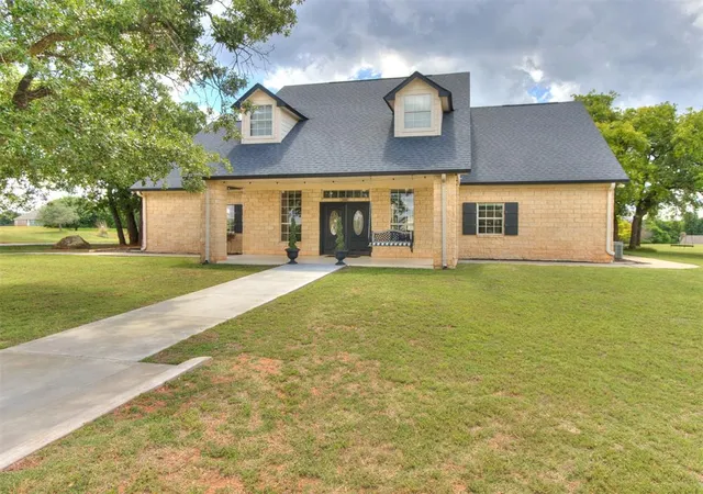 2nd image of 2358 W Lake Way Dr, Blanchard, OK 73010 | MLS# 1231899