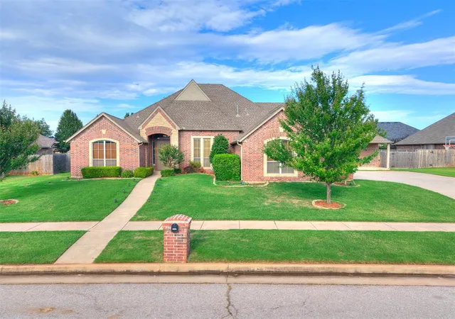 Photo 2 of Single family home for sale at 15212 Grayson Dr, Edmond, OK 73013 | MLS# 1231911 | Listing updated on 2026-09-25