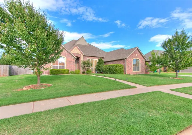 Photo 3 of Single family home for sale at 15212 Grayson Dr, Edmond, OK 73013 | MLS# 1231911 | Listing updated on 2026-09-25