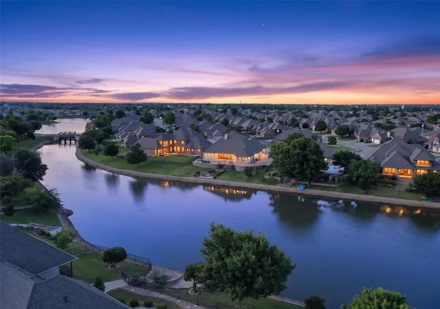 2nd image of 13909 Cascata Strada, Oklahoma City, OK 73170 | MLS# 1231913