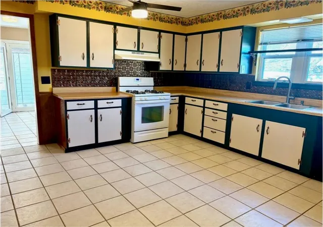 Homes for sale in Granite, OK | 501 N Windle St, Granite, OK 73547 | MLS# 1231932