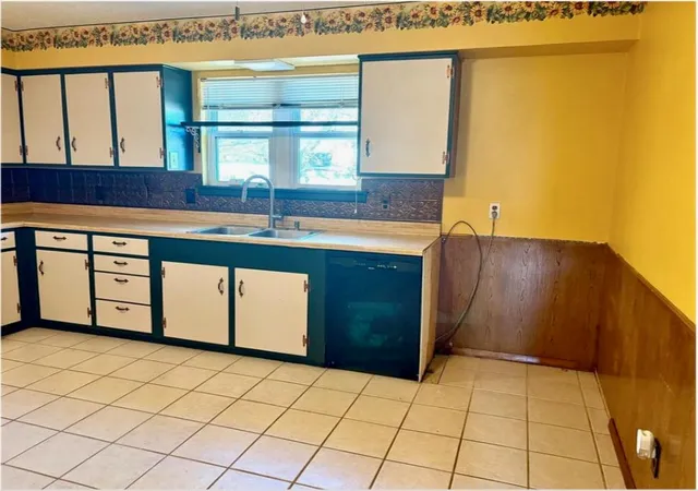 Homes for sale in Granite, OK | 501 N Windle St, Granite, OK 73547 | MLS# 1231932