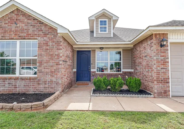 Homes for sale in Yukon, OK | 7221 Prairie Twyne Dr, Yukon, OK 73099 | MLS# 1231943