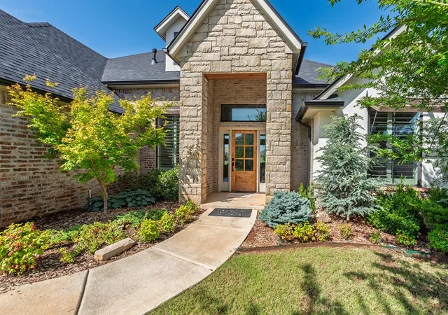 2nd image of 314 Bulverde Dr, Norman, OK 73069 | MLS# 1231947