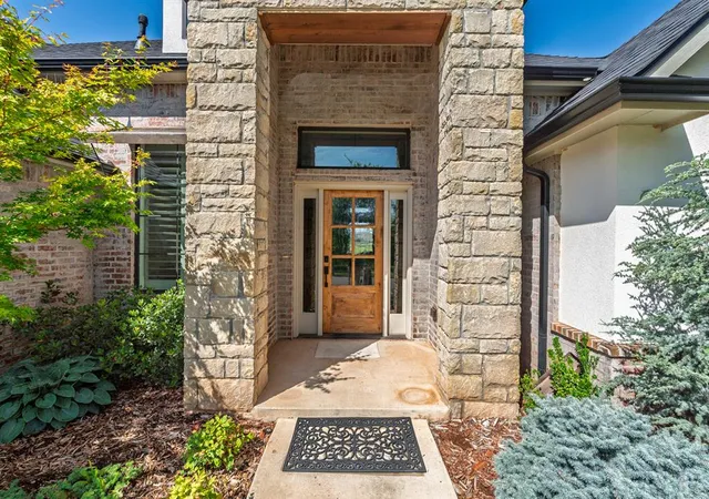 3rd image of 314 Bulverde Dr, Norman, OK 73069 | MLS# 1231947