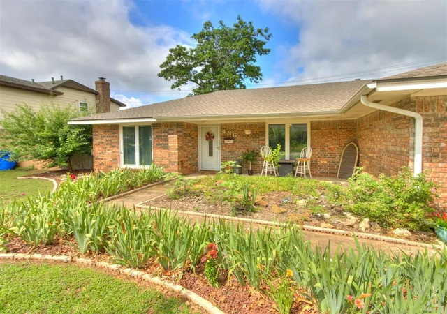 Photo 4 of Single family home for sale at 436 Claremont Dr, Norman, OK 73069 | MLS# 1231948 | Listing updated on 2026-08-29