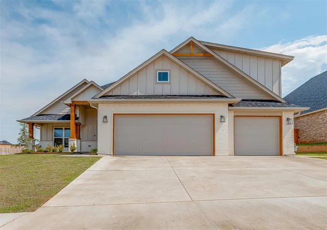 Photo 1 of Single family home for sale at 9205 Sw 35th Street, Oklahoma City, OK 73179 | MLS# 1231953 | Listing updated on 2026-09-08