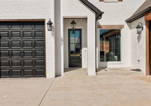 3rd image of 7901 Behr Dr, Edmond, OK 73034 | MLS# 1231980