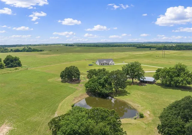 Homes for sale in Elmore City, OK | 24796 E County Road 1580, Elmore City, OK 73433 | MLS# 1231991