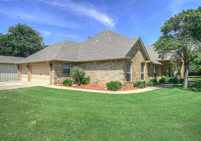 4th image of 1101 Parrish Pl, Blanchard, OK 73010 | MLS# 1232001