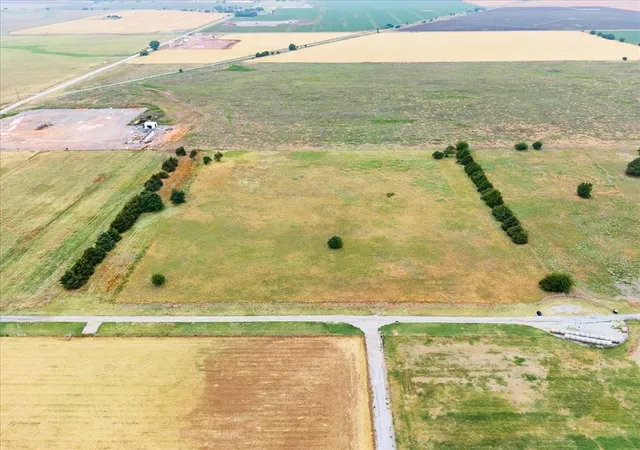 3rd image of 5525 Pine Creek Rd #Tract 1, Calumet, OK 73014 | MLS# 1232024