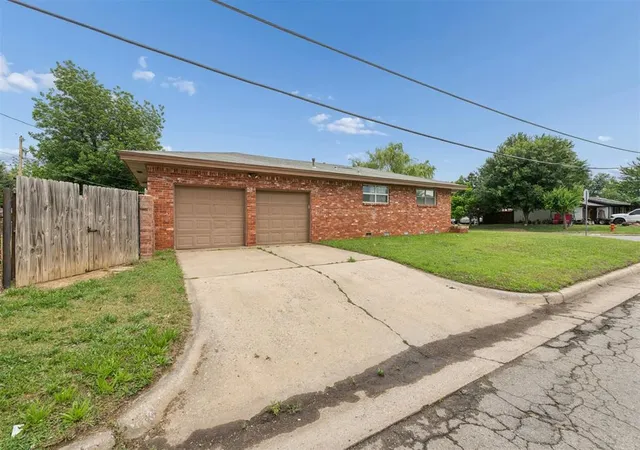 Homes for sale in Oklahoma City, OK | 2637 Sw 56th St, Oklahoma City, OK 73119 | MLS# 1232042