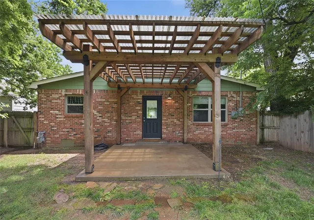 Homes for sale in Oklahoma City, OK | 2425 Nw 17th St, Oklahoma City, OK 73107 | MLS# 1232095