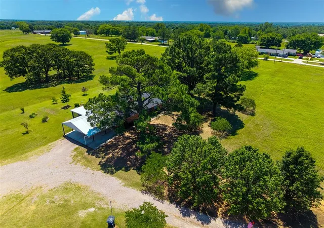 Homes for sale in Prague, OK | 9613 S Hwy 99, Prague, OK 74864 | MLS# 1232119