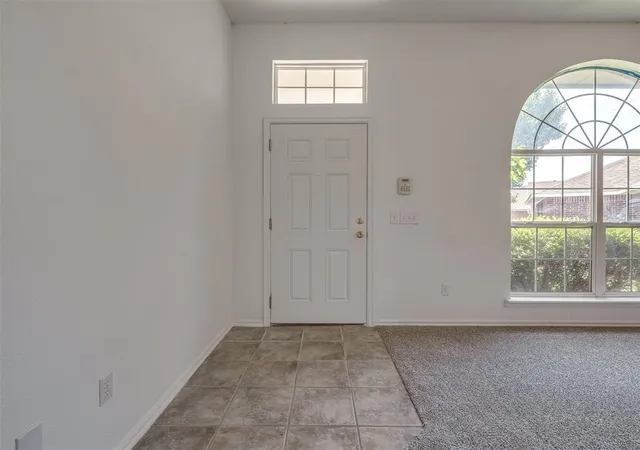 4th image of 1600 Hazelwood Dr, Norman, OK 73071 | MLS# 1232139
